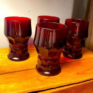 Beautiful Mid Century Modern Red Glassware-4